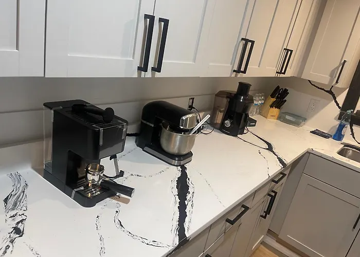 Modern Home, 2 For Professionals And Families * Columbus