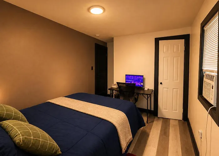 Modern Home, 2 For Professionals And Families * Columbus