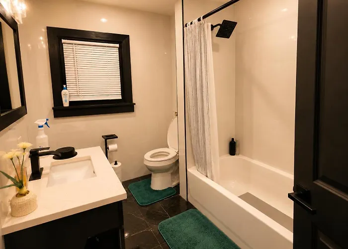 Modern Home, 2 For Professionals And Families