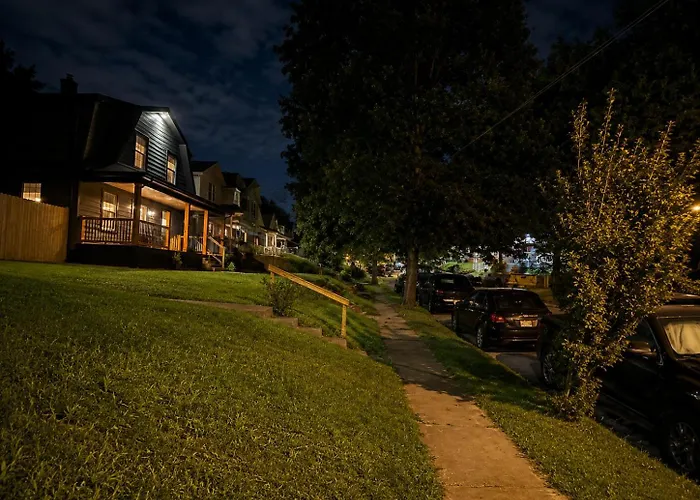 Modern Home, 2 For Professionals And Families *